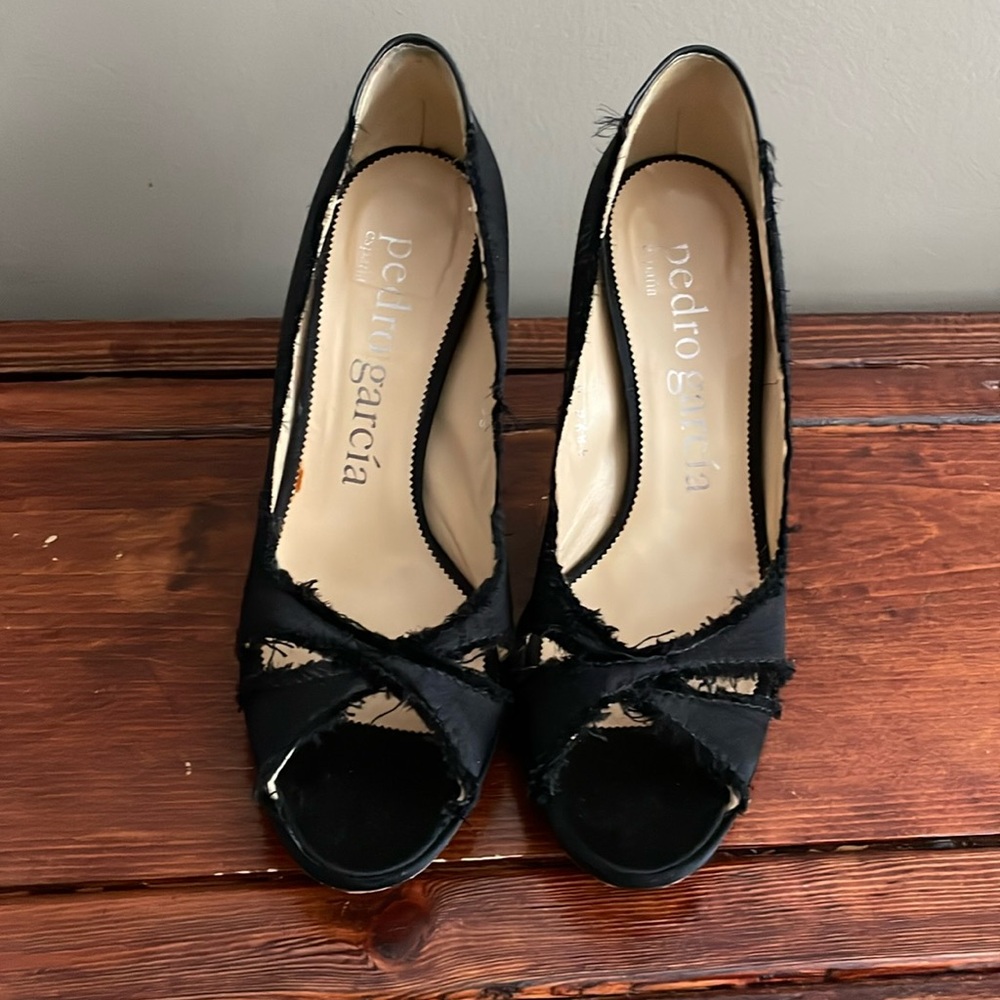 Pedro Garcia Black Satin Frayed Pump